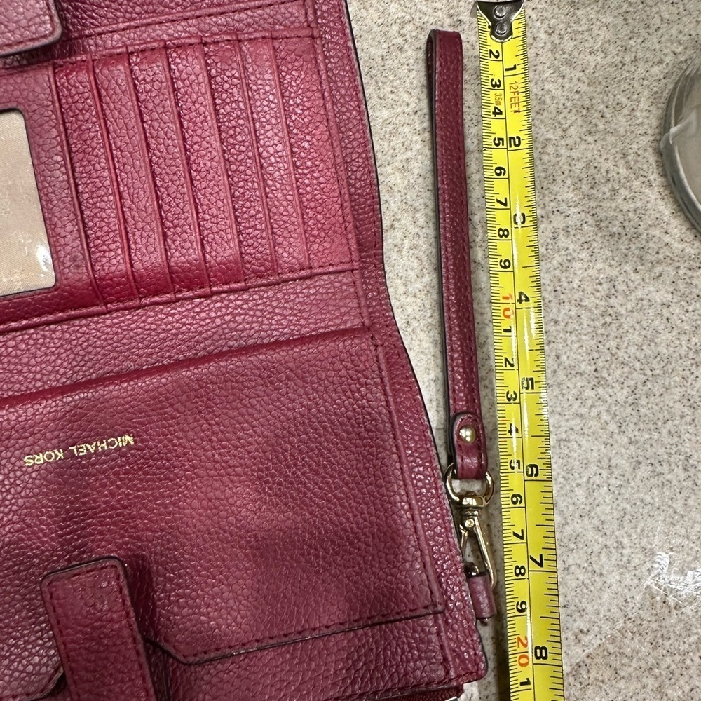 Michael Kors Adele Leather Smartphone Wallet - Picture 11 of 11